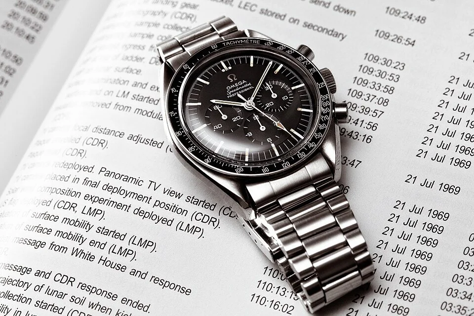 1_NASA_Omega_Speedmaster_145.012-67.jpg